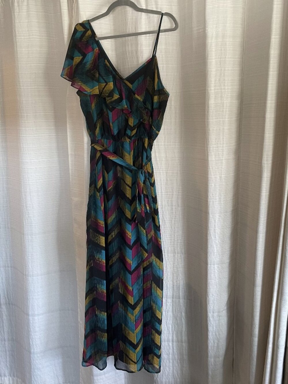 Chevron Print Maxi Dress w/ asymetrical shoulder detail